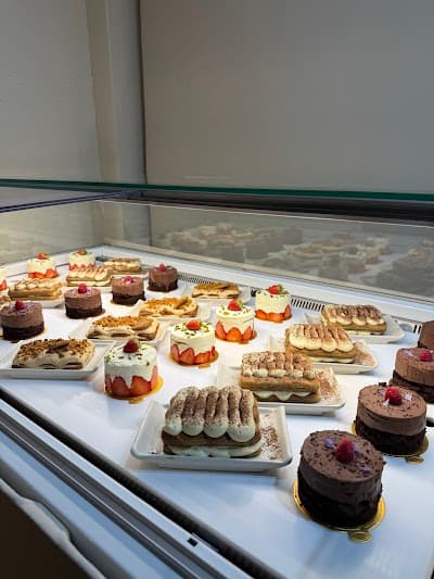 Velora Café Pâtisserie atmosphere