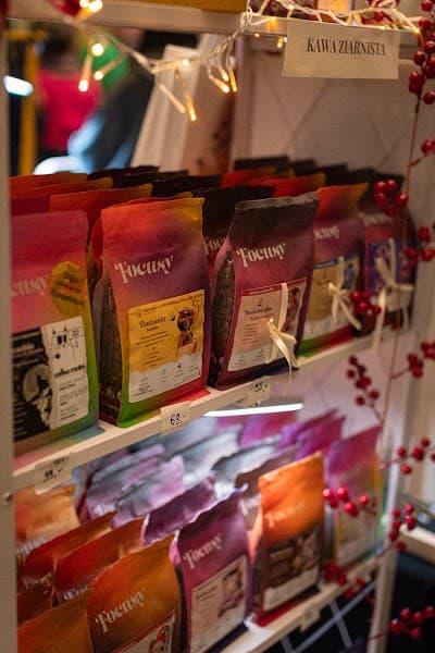 Interior of Palarnia kawy specialty (odbiory zamówień) ✦ Focusy ✦ Sklep online ✦ kawa i herbata ✦ coffee & tea ✦ kawowe prezenty in 02-999 Warszawa