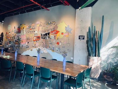 All Day Café atmosphere
