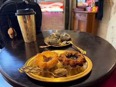Midsummer Cafe & Roastery SONGWAT | Thai Coffee atmosphere