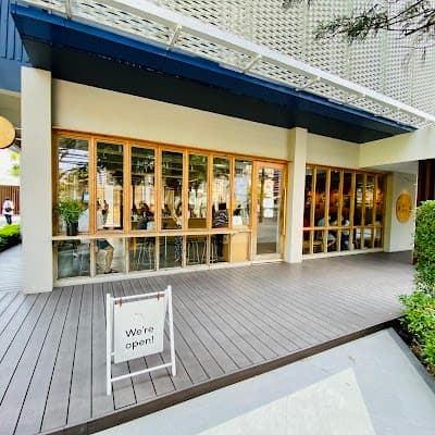Interior of Roots at Sathon in 12 ถ. สาทรใต้ แขวงยานนาวา เขตสาทร กรุงเทพมหานคร 10120