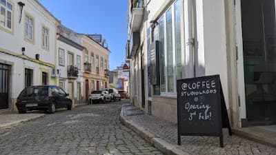 The Studio: Coffee Roaster & Cafe atmosphere