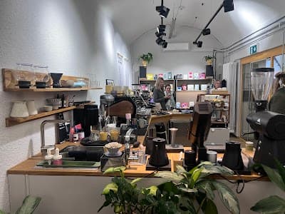Friend or Foe Specialty Coffee Market atmosphere