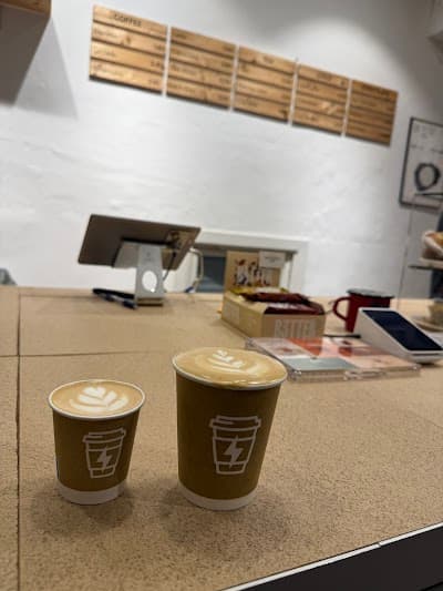 Syra Coffee - Poble Sec atmosphere