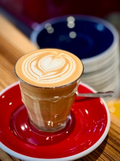 Selah Coffee House - Specialty Coffee atmosphere