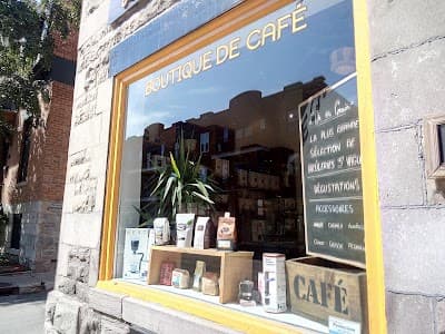 Interior of L'Or en Grain - Boutique de Café in QC H2J 2H4