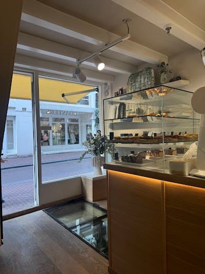 KOF Amsterdam Coffee Roasters atmosphere