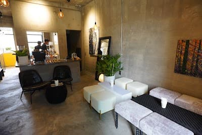 VanillA bomB (5F Cafe Apartment) atmosphere