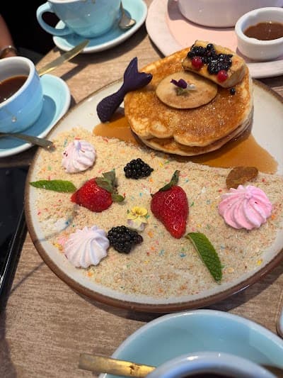 Brunch & Cake atmosphere