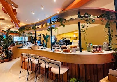 Interior of Garden Balthazar Caffe in -423 Porto