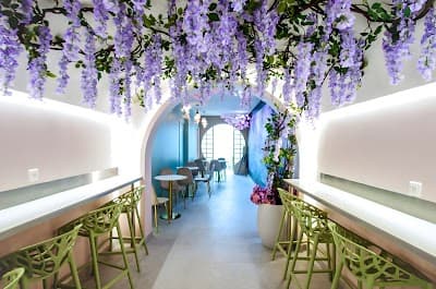 Interior of Hanami Teatime in Paris