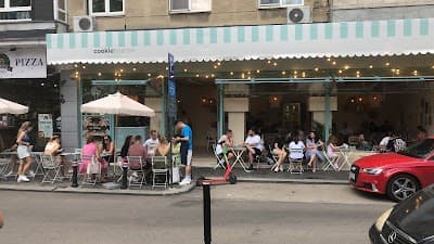 Interior of Cookie Beacon Brunch in București