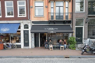 Interior of Caffè il Momento in AJ Amsterdam