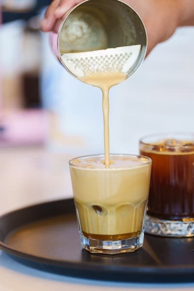 Mana Specialty Coffee atmosphere