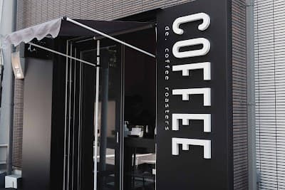 Interior of de. coffee roasters|ディーイーコーヒーロースターズ in Nihonbashihamachō