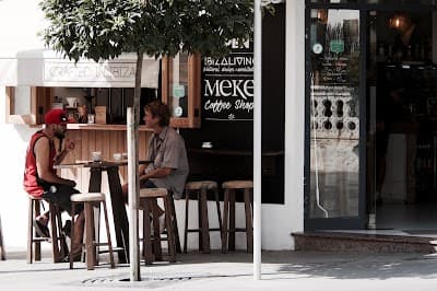 Meke Café