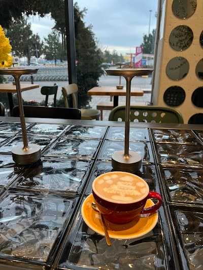 Saint Roastery Baneasa coffee