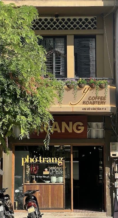 Interior of Y Coffee Roastery in Hồ Chí Minh