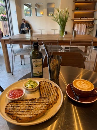 Blueloop Coffee atmosphere