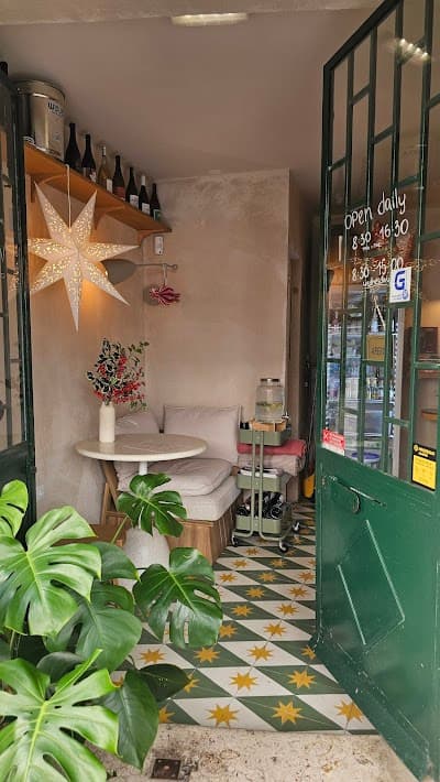 Interior of Volta Coffee in -449 Lisboa