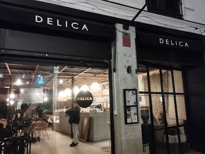 DELICA Bistro atmosphere