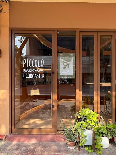 Interior of Piccolo Backyard Picoroaster - Phra Nakhon Spin Off Cafe Vintage Coffee Idea in Krung Thep Maha Nakhon 10200