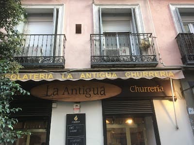 Interior of La Antigua in Madrid