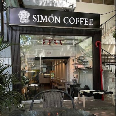 Interior of Simón Coffee in Antioquia