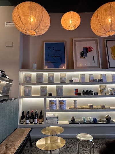 CHROMATIC Café atmosphere