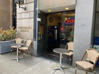 Cafe Encore: Coffee, Breakfast, and Lunch Delights atmosphere