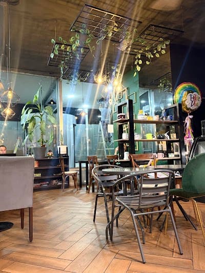 MASHIATO Coffee + Bakery & Fun atmosphere