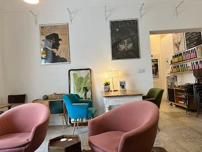 OLIVERA & coffee atmosphere