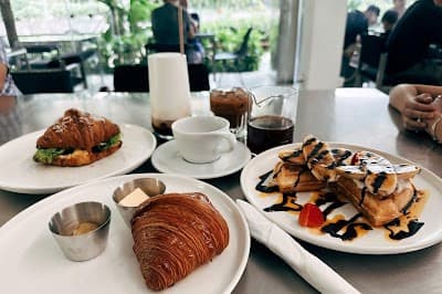 Bosgaurus Coffee Roasters - Saigon Pearl coffee