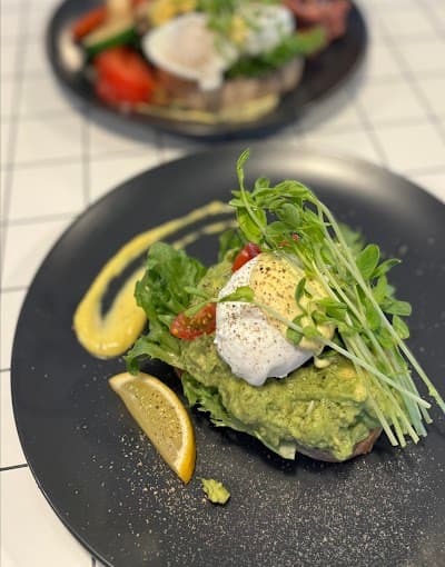 Melbourne Coffee Honmachi atmosphere
