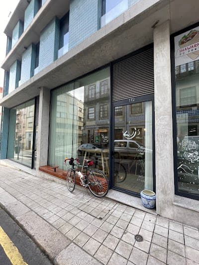 Interior of Kuji Coffee in -046 Porto