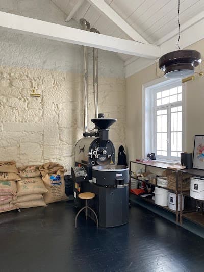 Combi Coffee Roasters atmosphere