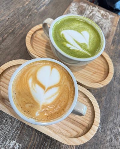 Rosso Coffee Roasters - Stephen Ave atmosphere