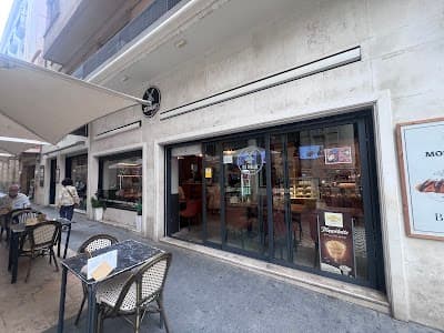 Interior of El Molí Pan Y Café in Alicante