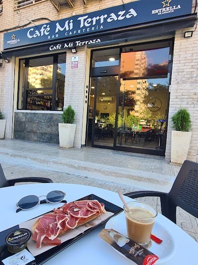 Interior of Café Mi Terraza Babel in Alicante