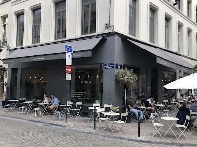 Interior of Café Capitale in Bruxelles