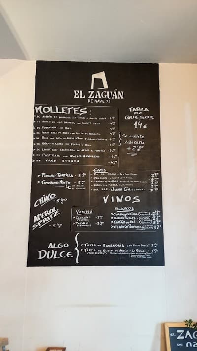 El Zaguán de Nave atmosphere