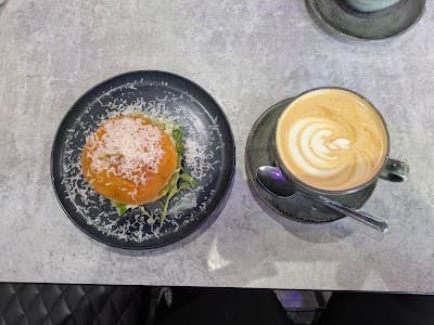 Artful Blend Redbridge atmosphere
