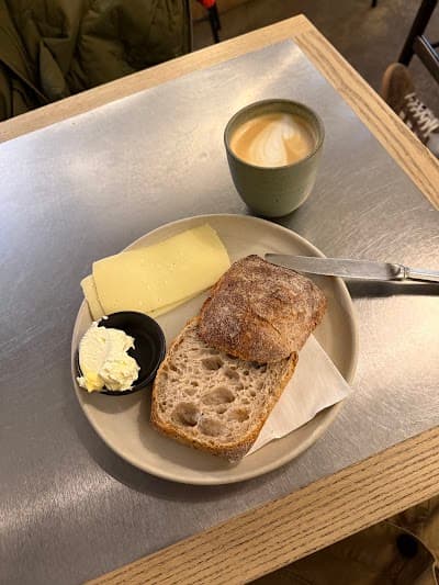 H A N S Coffee atmosphere