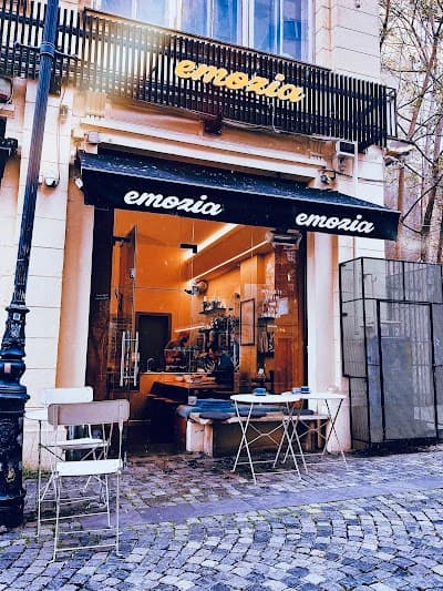 Interior of Emozia Coffee Manifesto in București