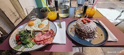 Bruncho Athens coffee
