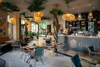 Interior of Garden Porto Café | Brunch Restaurant in -220 Porto