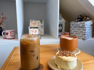 Lu’um Coffee Shop atmosphere