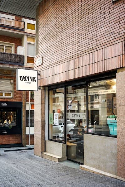 Interior of ONYVA COFFEE GALVANY - Café de especialidad - Coffee Roaster propio in Barcelona