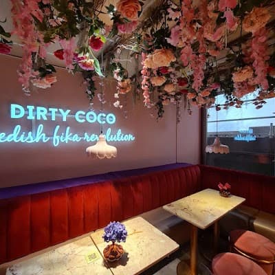 Dirty Coco atmosphere