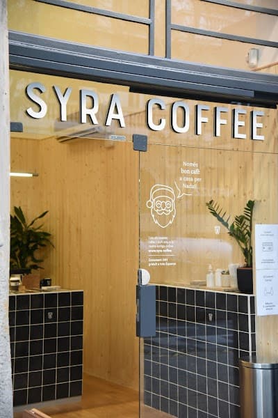 Interior of Syra Coffee - Londres in Barcelona